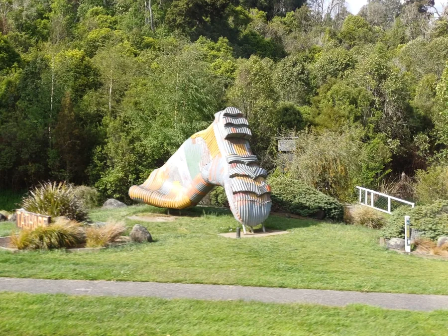 Městečko Taihape ...neboli Gumákov...protože tu mají jako symbol gumáky a dělají i gumákové slavnosti